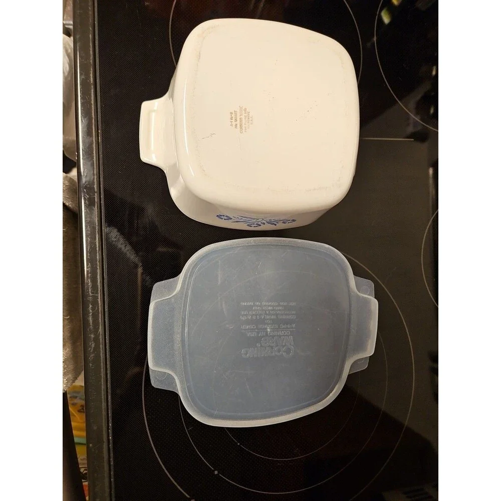 Vintage CorningWare Cornflower Blue 1.5 Quart Casserole Baking A-11/2-B With Lid